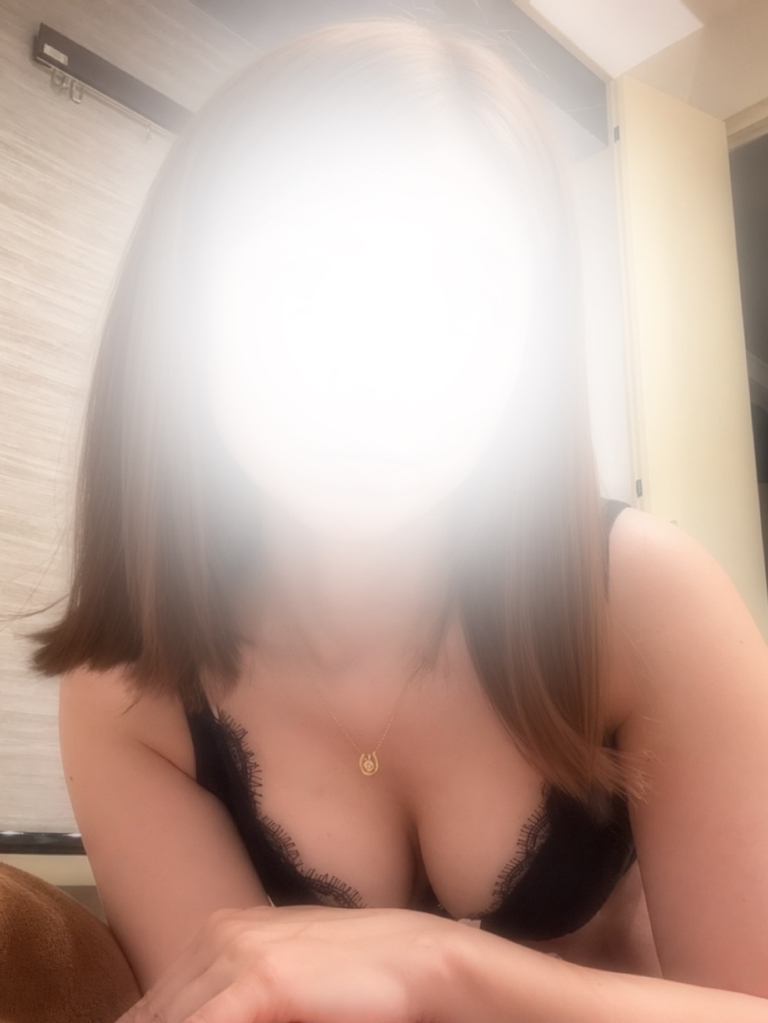 るあな
